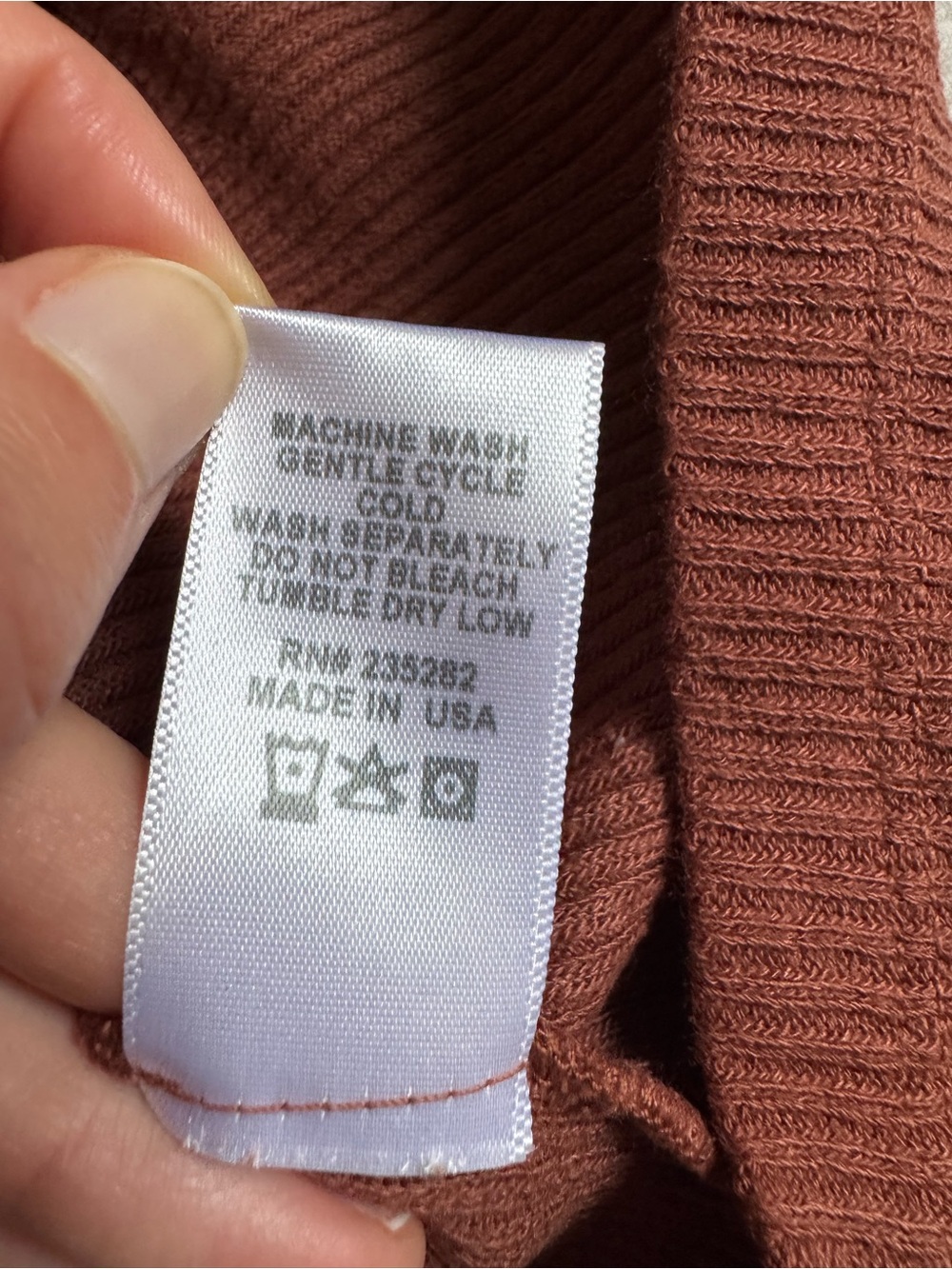 LACAUSA Rust Ribbed Mock Neck Top - Picture 5 of 8
